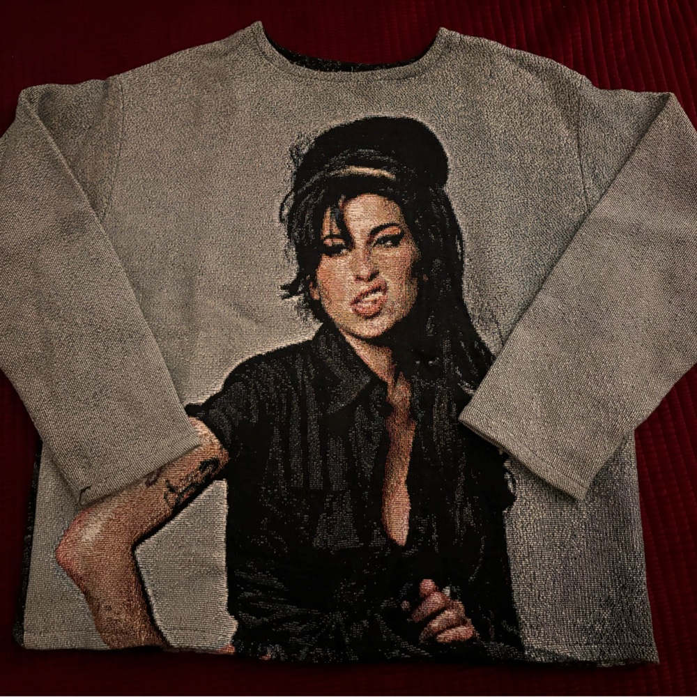 KNITWRTH AMY WINEHOUSE SWEATER